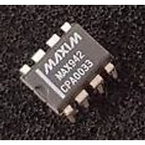 ELF - MAX942CPA IC.