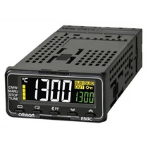 OMRON E5GC-QX1ACM-000 hőmérséklet szabályzó