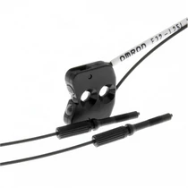 OMRON E32-L25-2M optikai érzékelő
