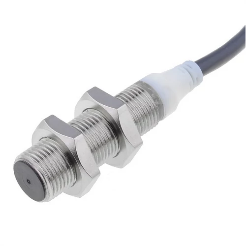 OMRON E2A-M12KS04-WP-C1-2M induktív érzékelő
